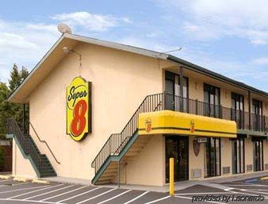 Super 8 Motel - Raritan מראה חיצוני תמונה